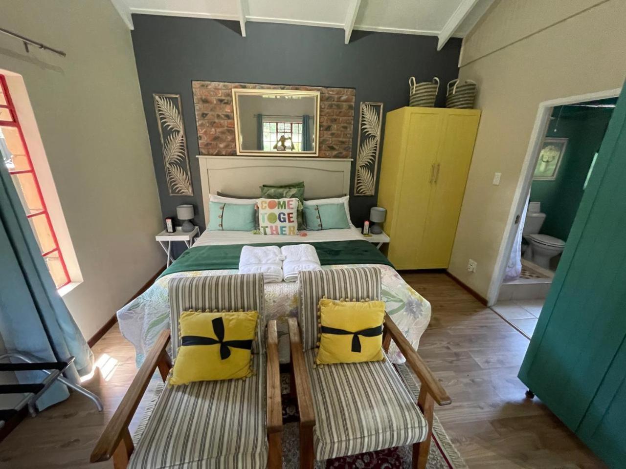 Periwinkle, Grove ,Acorn & Sage Cottages Clarens Kültér fotó