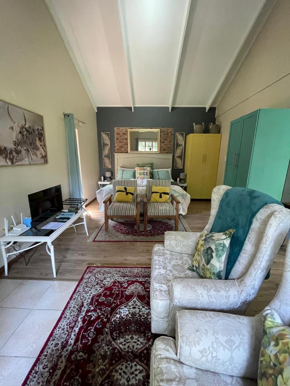 Periwinkle, Grove ,Acorn & Sage Cottages Clarens Kültér fotó