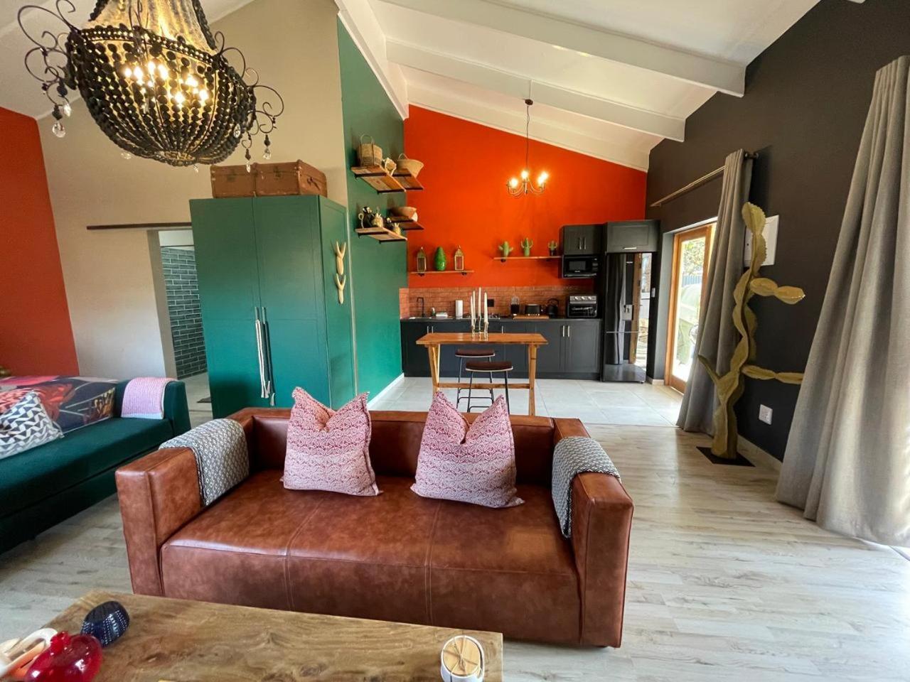 Periwinkle, Grove ,Acorn & Sage Cottages Clarens Szoba fotó
