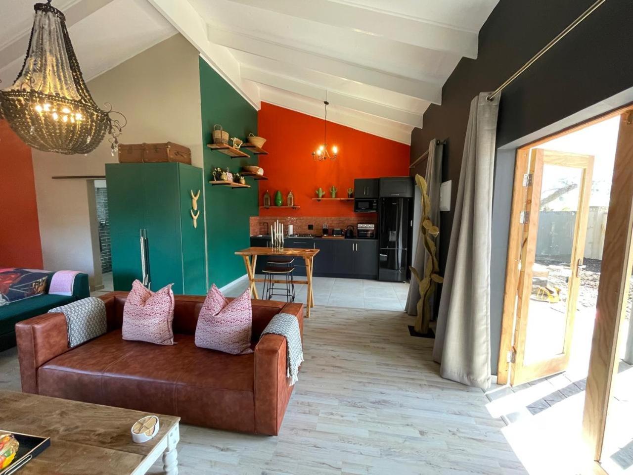 Periwinkle, Grove ,Acorn & Sage Cottages Clarens Szoba fotó